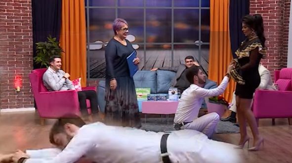 ARB -də tamaşaçılar saxta şou ilə aldadılır -  ŞOK səs  yazısı yayıldı