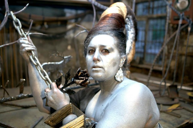 Elza Seyidcahandan yeni şeir: “Ərsiz arvadlar ağrıyır”