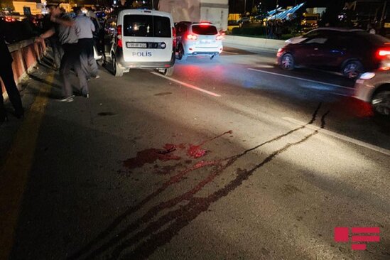 Bakıda küçədə dəhşətli qətl: arvadını uşaqlarının gözü qarşısında öldürdü