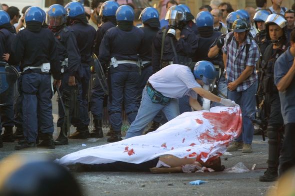 Dünyada polis icazəsiz aksiya keçirənləri belə cəzalandırır