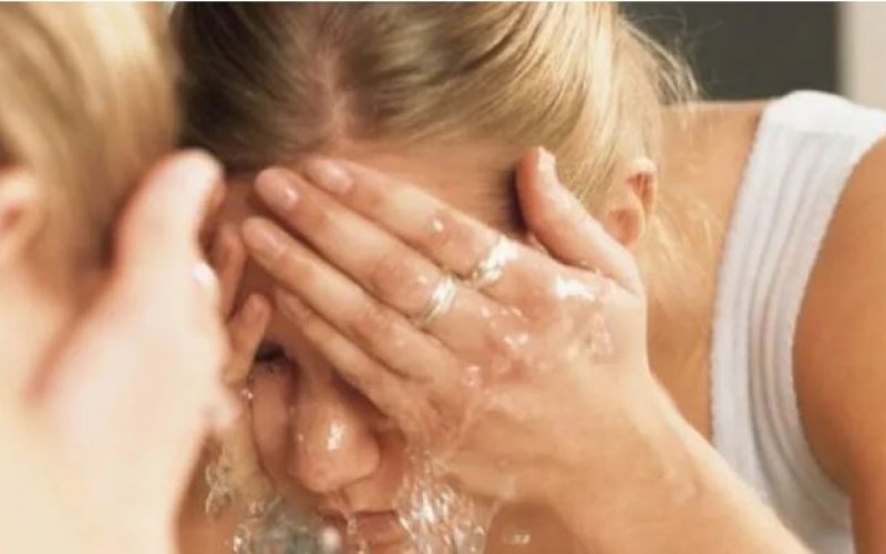 Kran suyundan burnuna girənlər beynini yedi - Dəhşətli hadisə!