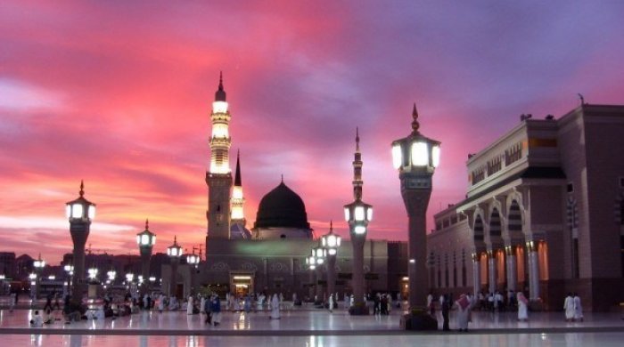 Bu gün Həzrət Məhəmməd peyğəmbərin (s) vəfatı günüdür