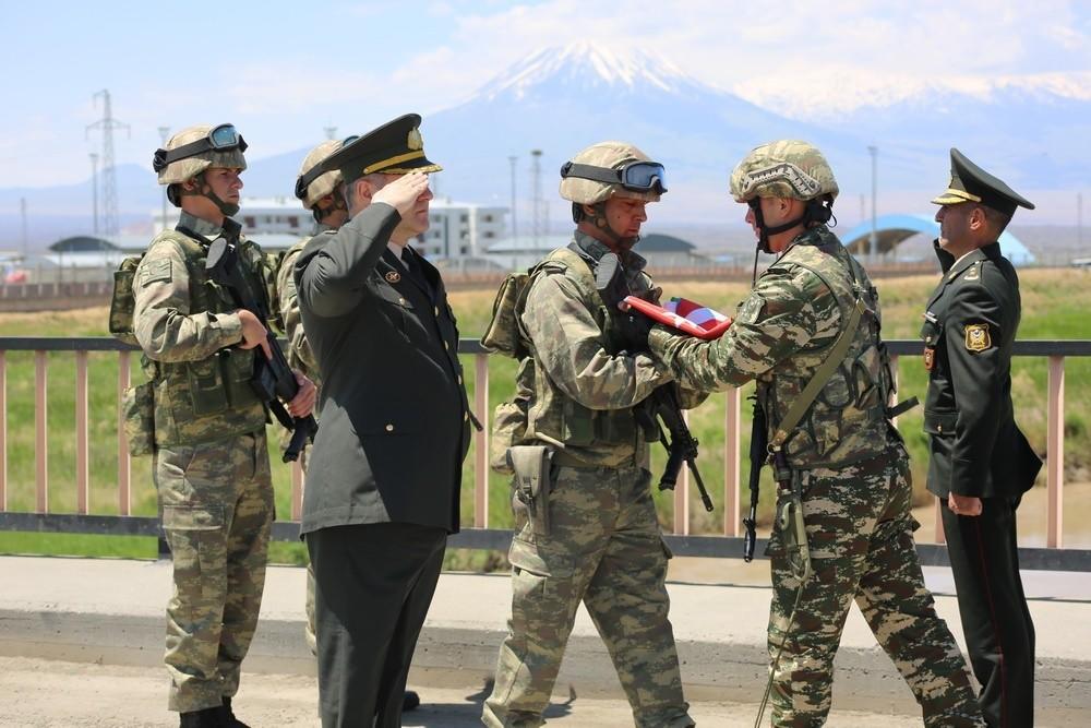 Nazirdən hərbi qulluqçuların pul təminatı ilə bağlı - QƏRAR