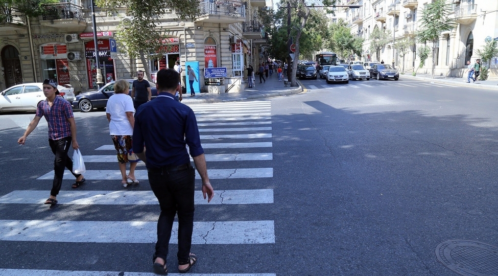 Yol polisindən piyadalara müraciət: Cinayət məsuliyyətinə cəlb olunacaqlar