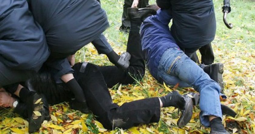 Bakıda  qızlara söz atan  oğlan  öldürüldü