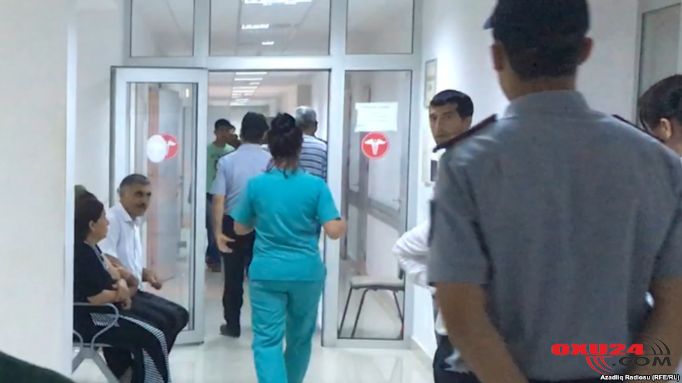 Azərbaycanlı məşhur xəstəxanaya yerləşdirildi - mədə qanaxması diaqnozu ilə