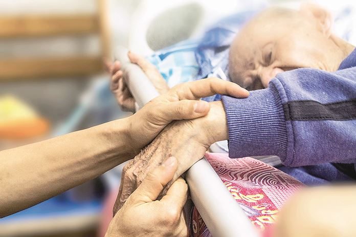 Yaşlı valideyninə baxmaqdan imtina edən övladı hansı cəza gözləyir? - Vəkil ŞƏRHİ