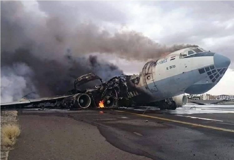 SON DƏQİQƏ: Dünya ŞOKDA - Bu ölkənin beynəlxalq hava limanı BOMBALANDI