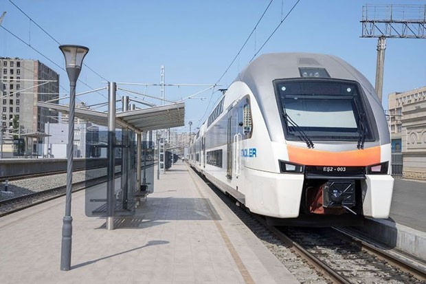 Bakıda yerüstü metro açılacaq - VİDEO