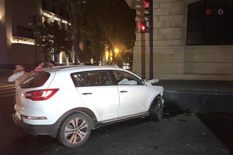 Epilepsiya xəstəsi qəza törətdi +VİDEO