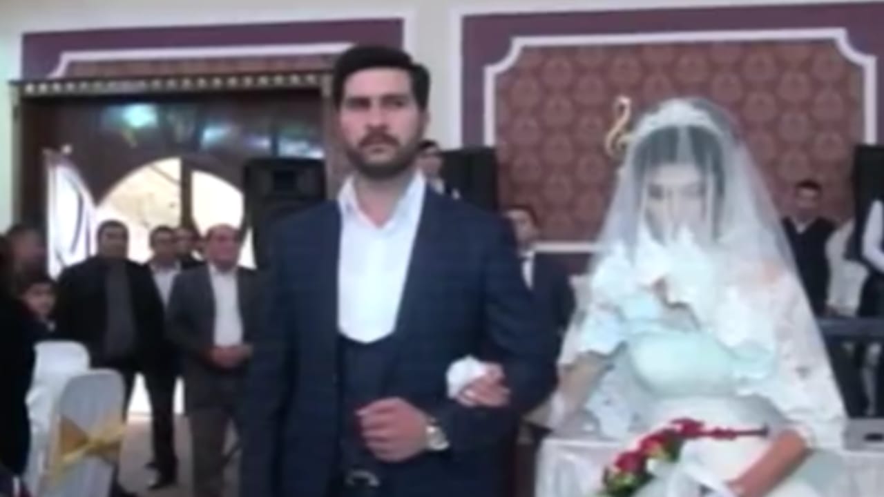 Düşmən təxribatının qarşısını alarkən doqquz dəfə yaralanan qazinin toyudur