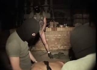 Əsgərlər çörək dalınca gələn yüzlərlə qadını  zorlayıb – Sensasiyalı iddia