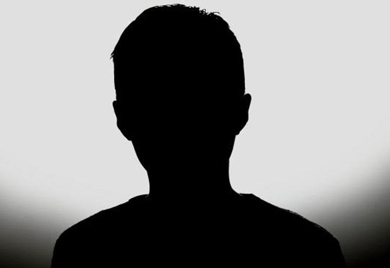 Bakıda taksi sürücüsü itkin düşüb