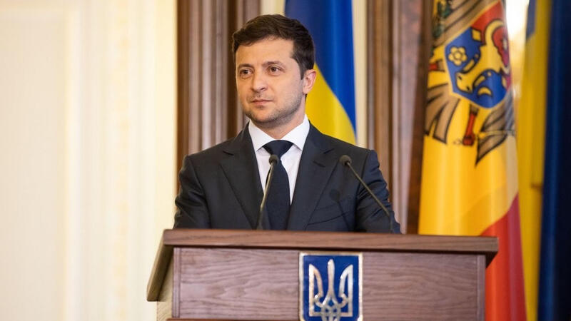 Zelenski ölkəsinin ən nüfuzlu şəxsi seçildi