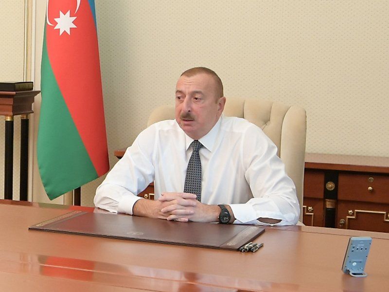 Prezidentlə görüşdə maraqlı anlar: Icra  başçısı Prezidentə bu qurumdan şikayət etdi + VIDEO