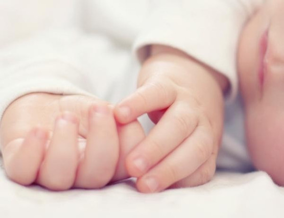 Gəncədə küçədə yeni doğulmuş körpə tapılıb