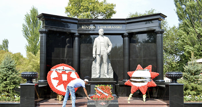 \\\"Rövşən Lənkəranski\\\"nin mühafizəçisi məhkəmə qarşısında: Qətl və \\\"kriminal razborka\\\" ehtimalı...