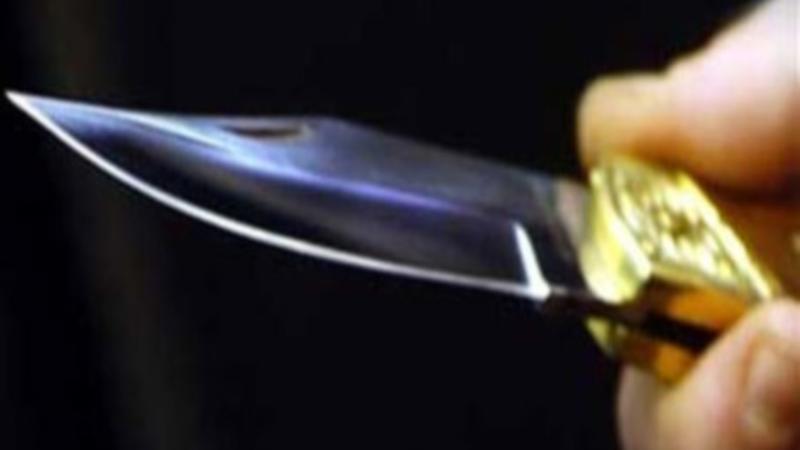 Bazar yaxınlığında qarət - Bıçaqla hədələyib 700 manat apardılar