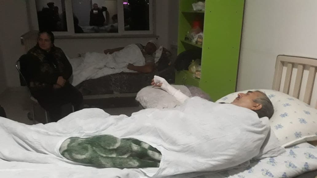 SON DƏQİQƏ: Tovuzda içərisində bir ailənin üzvləri olan UAZ dərəyə aşdı - FOTO