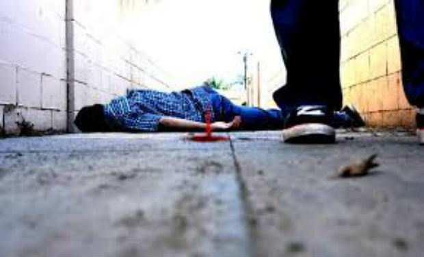 Azərbaycanda dəhşət: Oğlan 7 nəfər tərəfindən bıçaqlandı +VİDEO