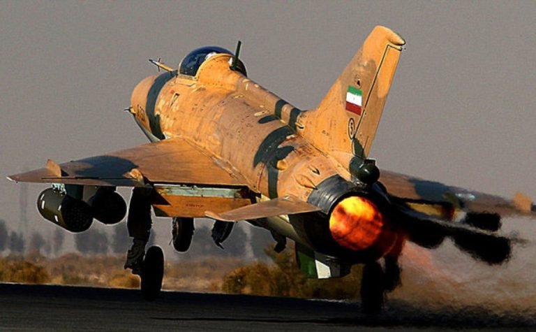 İran və ABŞ təyyarələri HAVAYA QALDIRILDI - Qırıcılar QARŞI-QARŞIYA