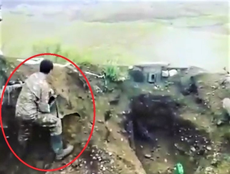 Cəbhədən görüntü yayıldı: Azərbaycan əsgərinə güllə atan erməni əsgər biabır oldu