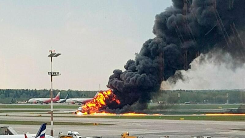 SON DƏQİQƏ: Bu ölkədə təyyarə qəzaya uğradı - Onlarla sərnişin... - VİDEO