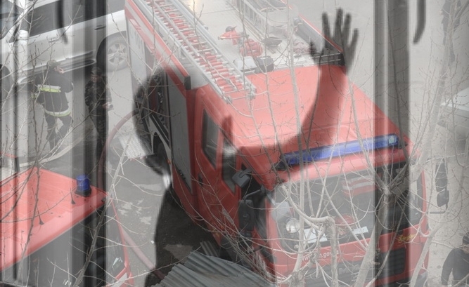 Evdə köməksiz qalan körpə xilas edildi