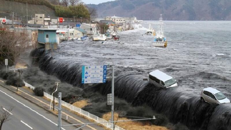 SON DƏQİQƏ: Bu ölkədə ŞİDDƏTLİ ZƏLZƏLƏ baş verdi - Sunami xəbərdarlığı elan edildi
