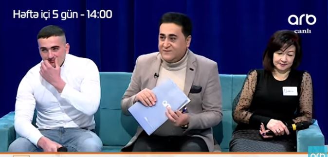 Azərbaycanda biabırçılıq! Oğlan anası yaşlı qadına elçi gəldi +VİDEO