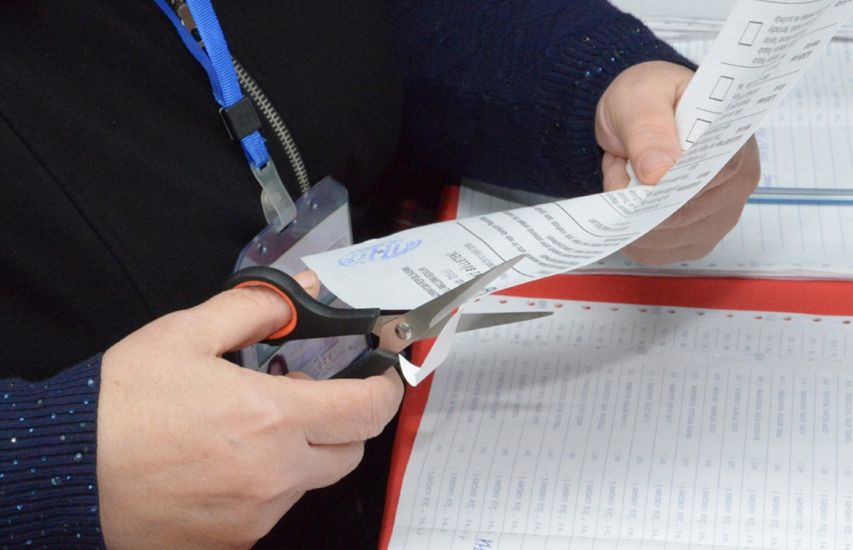 Seçkidə qanunsuzluğa əl atan müəllimlərlə bağlı ölçü götürüləcək - RƏSMİ