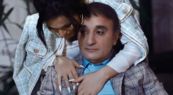 Rəqsanə həyat yoldaşı ilə yataq videosunu yaydı - Şok