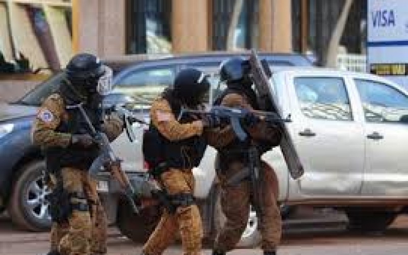 Kilsəyə hücum oldu: Xeyli sayda ölən var