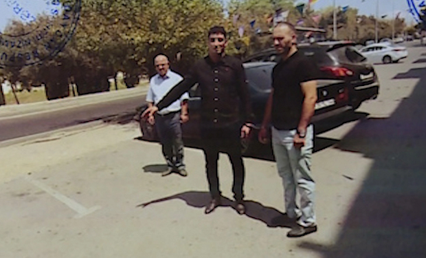 Bakıda dəhşətli qətl: Oğlan qızla maşının arxasında... +VİDEO