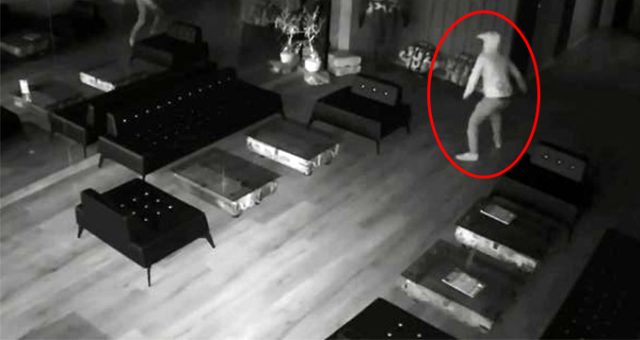 Mağazaya girən oğru güzgüdə özünü görüb dəli oldu +ANBAAN