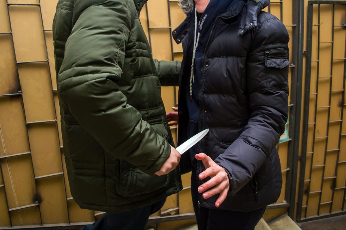 Bakıda kişiyə bıçaqla hədə-qorxu gələn şəxslər saxlanıldı