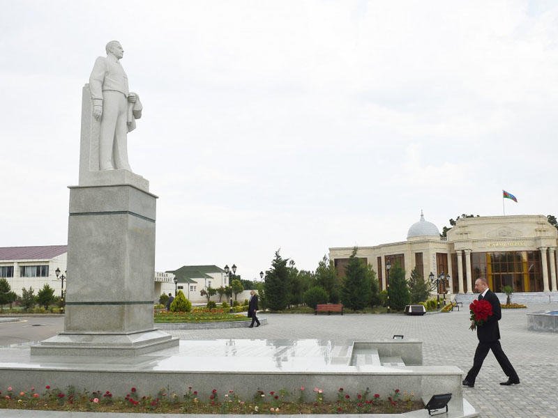 İlham Əliyev Goranboyda səfərdədir
