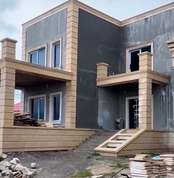 Tanınmış teleaparıcının villasında oğurluq: Unitaza kimi aparıblar - VİDEO