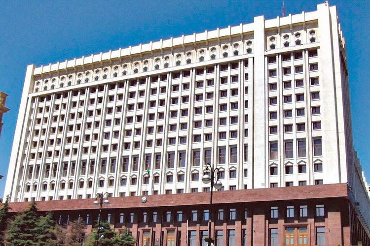 Prezidentinin Administrasiyasının məsul işçiləri qəbul keçirəək  - TARİX VƏ YERLƏR