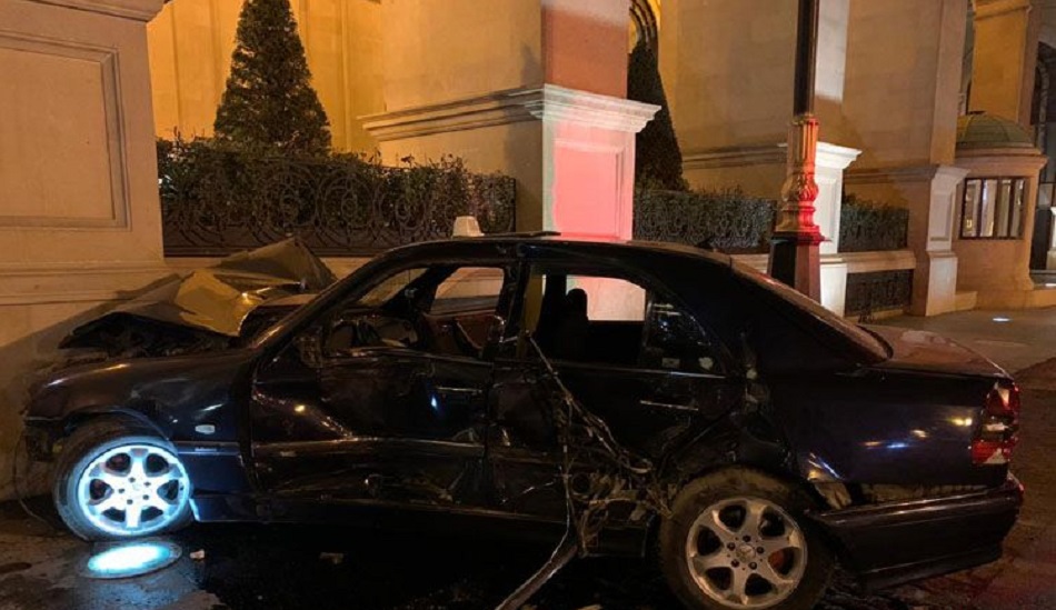 Bakıda məşhur otelin qarşısında hadisə: 3 nəfər yaralı var +VİDEO