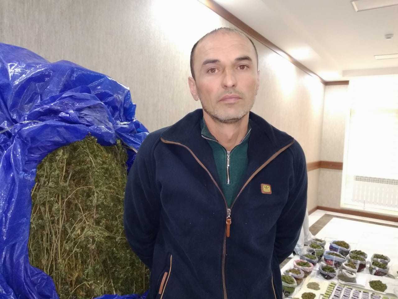 Polis keçmiş məhkumun evinə girdi: Gördüklərindən şoka düşdülər +FOTOLAR