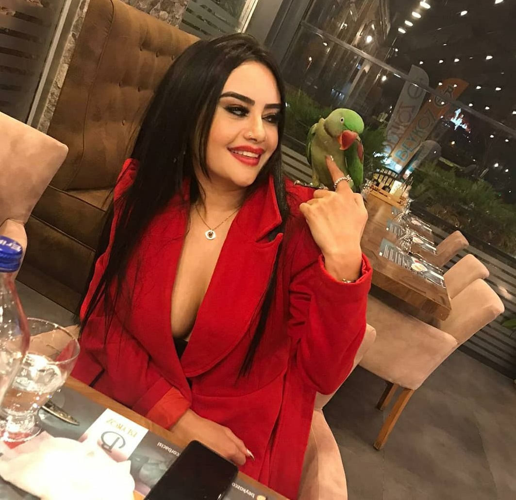 Naz Milanın biabırçı görüntüsü yayıldı: Gecə klubunda...