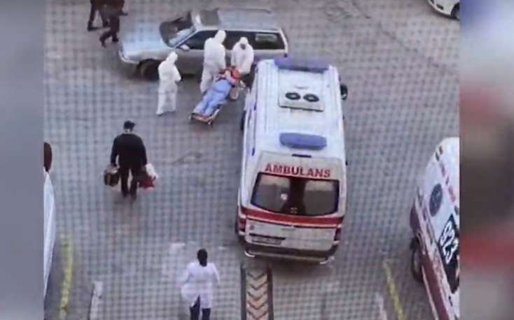 Koronovirus şübhəlisi belə aparıldı   —  Bakıda 