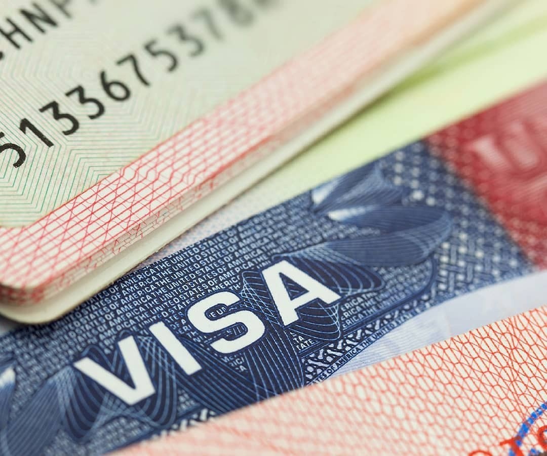 Azərbaycan koronavirusa görə vizaların rəsmiləşdirilməsini dayandırdı