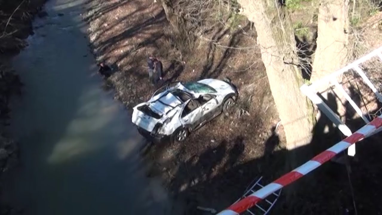 Bərdədə avtomobil kanala aşıb, ölən və yaralananlar var