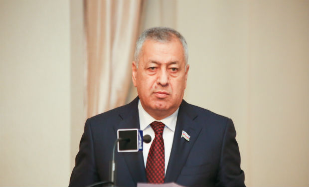 Deputat iş yerlərinin bağlanmasına etiraz etdi — Bu insanlar necə dolanacaqlar?!