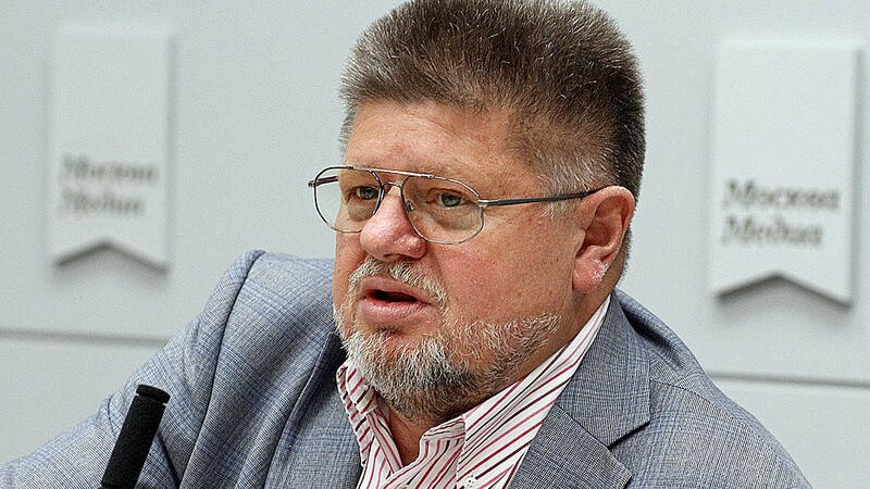 Baş narkoloq koronavirusla mübarizə haqqında - Spirtli içki heç nəyə kömək etməyəcək!