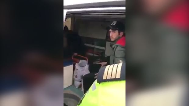Azərbaycanda ŞOK! Təcili tibbi yardımından taksi kimi istifadə etdilər - VİDEO