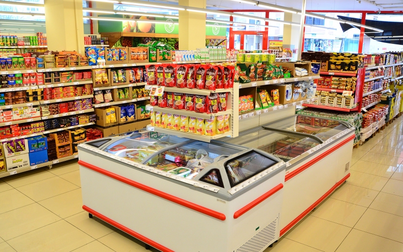 Nazirlikdən ərzaq mağazaları və apteklərlə bağlı məlumat