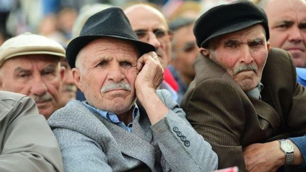 Azərbaycanda küçəyə çıxması yasaqlanan insanların sayı - RƏSMİ